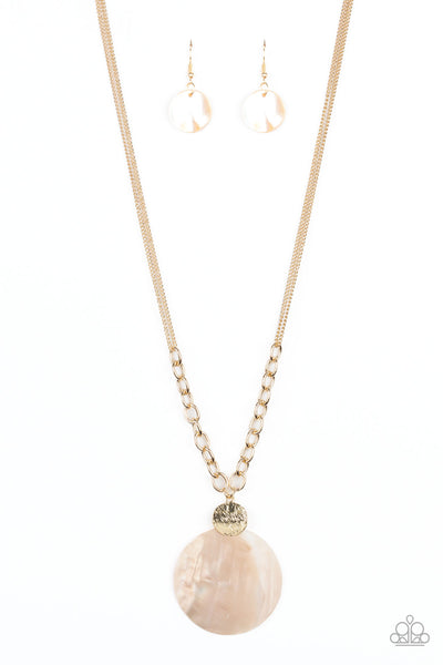 A Top-SHELLER - Gold Shell Necklace - Paparazzi Accessories