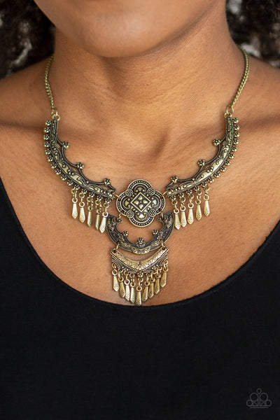 Rogue Vogue - Antique Brass Necklace - Paparazzi Accessories